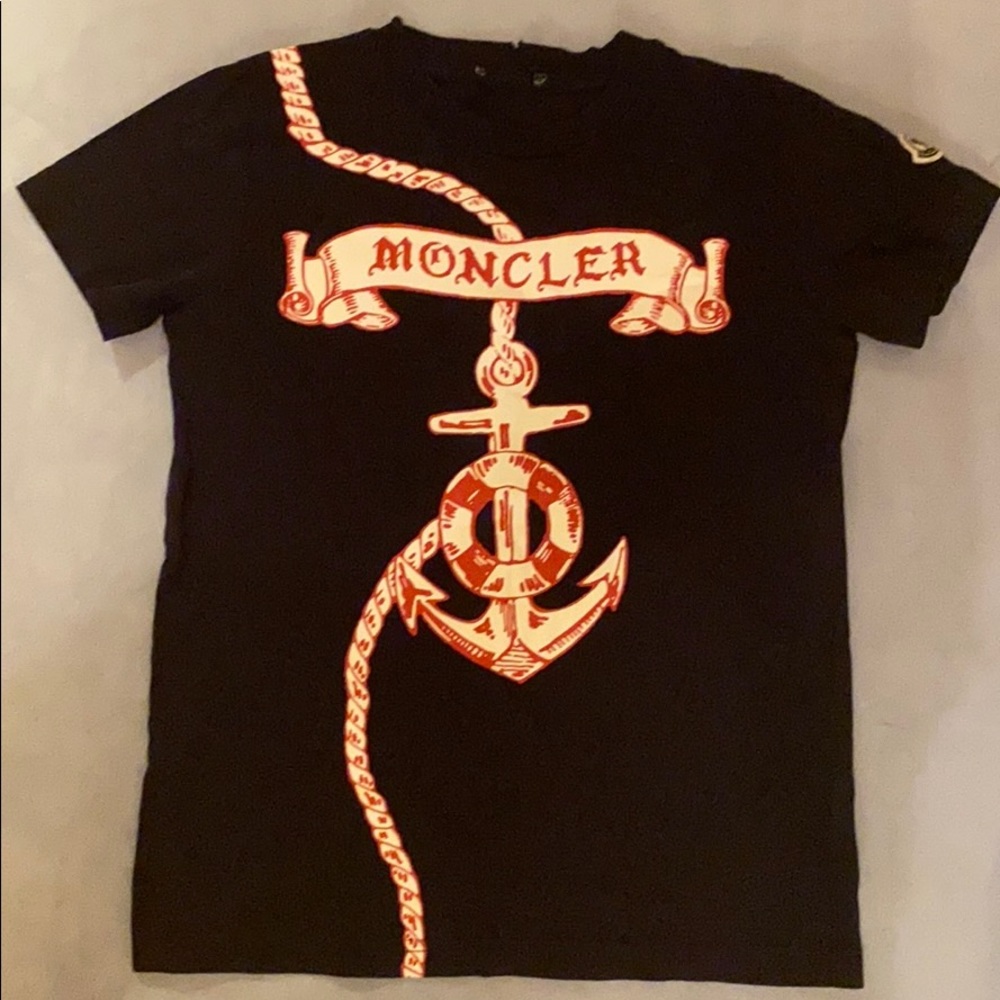 Moncler T-shirt